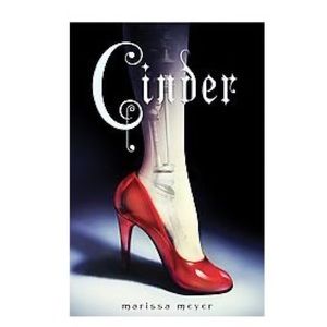 Cinder Paperback Book by Marissa Meyer EUC